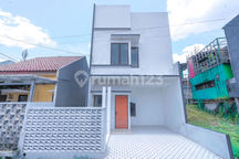 Rumah Cantik 15 Menit ke Terminal Cibinong 2 Lantai Hadap Timur J38780