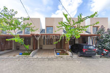 Rumah Hadap Utara 2 LT Siap Huni Dekat Gerbang Tol BSD Barat J-39296