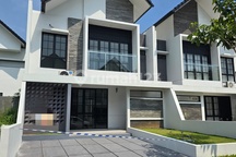 Disewakan Rumah Nyaman Semi Furnished The Miles Bsb 