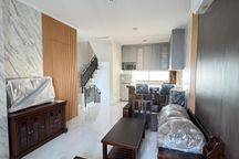 Disewakan Rumah Golf Island Full Furnished Lebar 5 3+1 Kamar Tidur