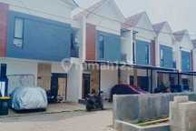 Bumi Pancoran Mas, Depok. Rumah 2 Lantai, 700 Juta. Asri, Minimalis dan Tidak Banjir
