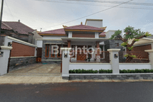 RUMAH MEWAH KOLAM RENANG FULL FURNISHED PUSAT KOTA BACIRO MANDALA KRIDA JOGJA DAERAH ISTIMEWA YOGYAKARTA
