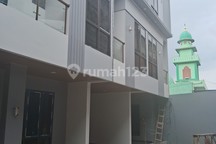 Rumah Baru ******** Jl.dwi.warna, Sawah Besar Jakarta Pusat ********
