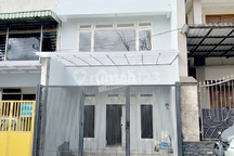 R23tet Disewakan Rumah Baru Renovasi bisa Utk Kantor/Toko Daerah Pasar Besar