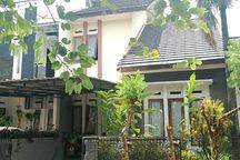  Rumah Bagus Siap Huni Lokasi Buah Batu Regency Depan Gerbang Tol 