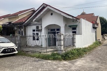 Rumah Komplek Siap Huni Posisi Hook Dijual di Jl. Bundo Kandung Pekanbaru