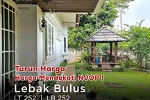 Dijual Rumah Hoek.bebas.banjir.depan.taman