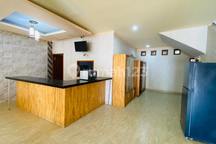 Rumah Besar 6 Kamar With Kolam Renang Strategis Premium Seminyak