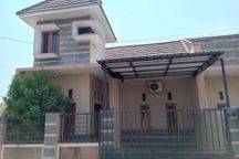 Rumah Full Furnish Cantik Lingkungan Cluster