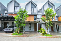 Rumah 3 Lantai 10 Menit ke Mall Ciputra Cibubur SHM Dibantu KPR J-43202