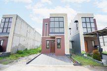 Rumah Carport Luas 10 Menit ke RS EMC Pekayon di Bekasi Siap Huni J32606