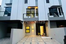 Rumah Minimalis KPR Pusat Kota Akses Mobil