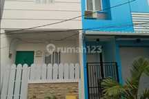 Rumah Non Carport di Pusat Kota