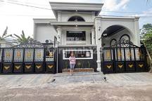 Rumah Baru Cantik Mewah Ada Tanah Kebun Belakang