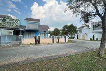 Rumah Hoek Cluster Platinum Dijual Murah Sangat Luas 