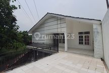 Rumah Gadog Puncak 2 Lantai Buat Usaha Pinggir Jalan Raya Gadog Puncak Bogor Jawa Barat