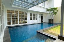 Forsale Rumah Modern Luxury Bebas Banjir di Kemang