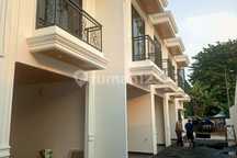 Di Rumah Mewah dan Modern Dekat Degan Tol Cempaka Putih Jakarta Pusat