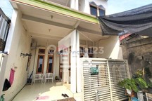 DIJUAL Rumah Bagus Modern & Minimalis Dalam Perumahan di Ngronggo Kota Kediri