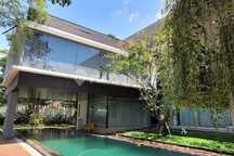 Rumah Vila Citraland Mewah Modern Surabaya Barat 3 Lantai
