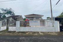Disewakan Rumah memilik ketenangan khas pedesaan, namun tetap berada di tengah akses perkotaan, dekat SMPN 9 Kota Kediri Cocok Untuk Tempat Tinggal Maupun Kantor