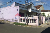 Rumah Bagus Unfurnished SHM di Kaliombo Kota Kediri