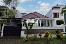 Rumah Minimalis Terawat di Graha Golf, Araya, Malang