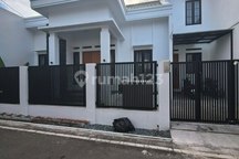 Rumah Baru 2 Lantai di Letjen S. Parman, Blimbing, Kota Malang