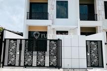 Di Jual Rumah 2Lt Minimalis Harapan Indah Bekasi