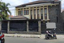 Disewakan Rumah Siap Huni Cocok Untuk Kantor di Kota Cirebon