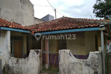 Rumah Tua 105 M² di Ciseke Jatinangor Siap Bangun