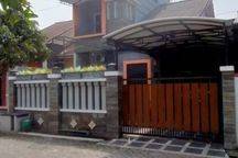 Rumah Murah Cakep 3lt di Mojosongo,50m Dr Jayawijaya Pasti Nyaman