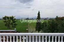 TINGGAL BAWA KOPER, RUMAH BAGUS FULL FURNISH DI SUKOHARJO KOTA