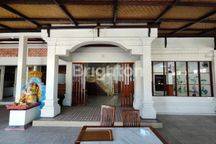 RUMAH EX RESTO 2 LANTAI HADAP SELATAN KUTA