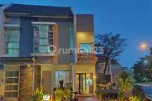 Dijual Cepat Rumah Hoek di Grand Wisatatambun Selatan Bekasi