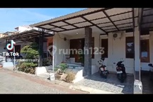 Rumah Dalam Perumahan Taman Anggrek Buntalan Klaten