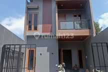 Rumah Mewah 2Lantai Harga 1 Lantai Purwomartani 700Jtan