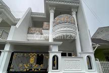 Dijual Rumah 2 Lantai Luas Bangunan 170 Meter Kondisi Baru
