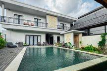 Villa Modern View Sawah di Sanur Deket Pantai.