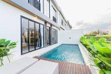 Villa Modern 3BR Dekat Pantai Pererenan Canggu.