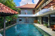 Villa Homey Kontemporer 6BR Furnished di Jimbaran