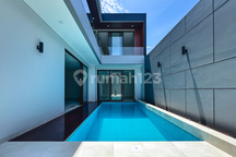 Rumah Villa 3Br Luxury Modern Dekat Pantai Berawa, Canggu