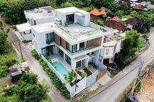 Villa 3BR Luxury Modern dengan Rooftop di Ungasan, Badung.