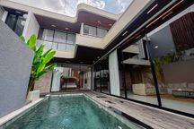 Villa Luxury Modern di Tumbak Bayuh, Pererenan Dekat Canggu.