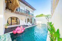 Villa Mediterranean 4BR dekat Sidewalk Mall Jimbaran
