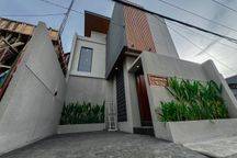 Villa Modern Kontemporer Kerobokan dekat Seminyak.