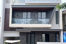 Jual Rumah SHM Baru Bagus Alam Hijau Citraland Surabaya