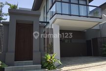Villa Jimbaran Bali Modern Living One Gate System SHM