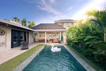 Villa Seminyak Bali Ready Unit Premium Location Dekat Pantai