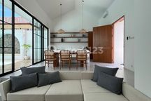 4 Unit Vila Baru di Unggasan